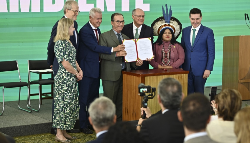 Rząd federalny tworzy Komitet Doradczy Programu Pieczęci Amazonki