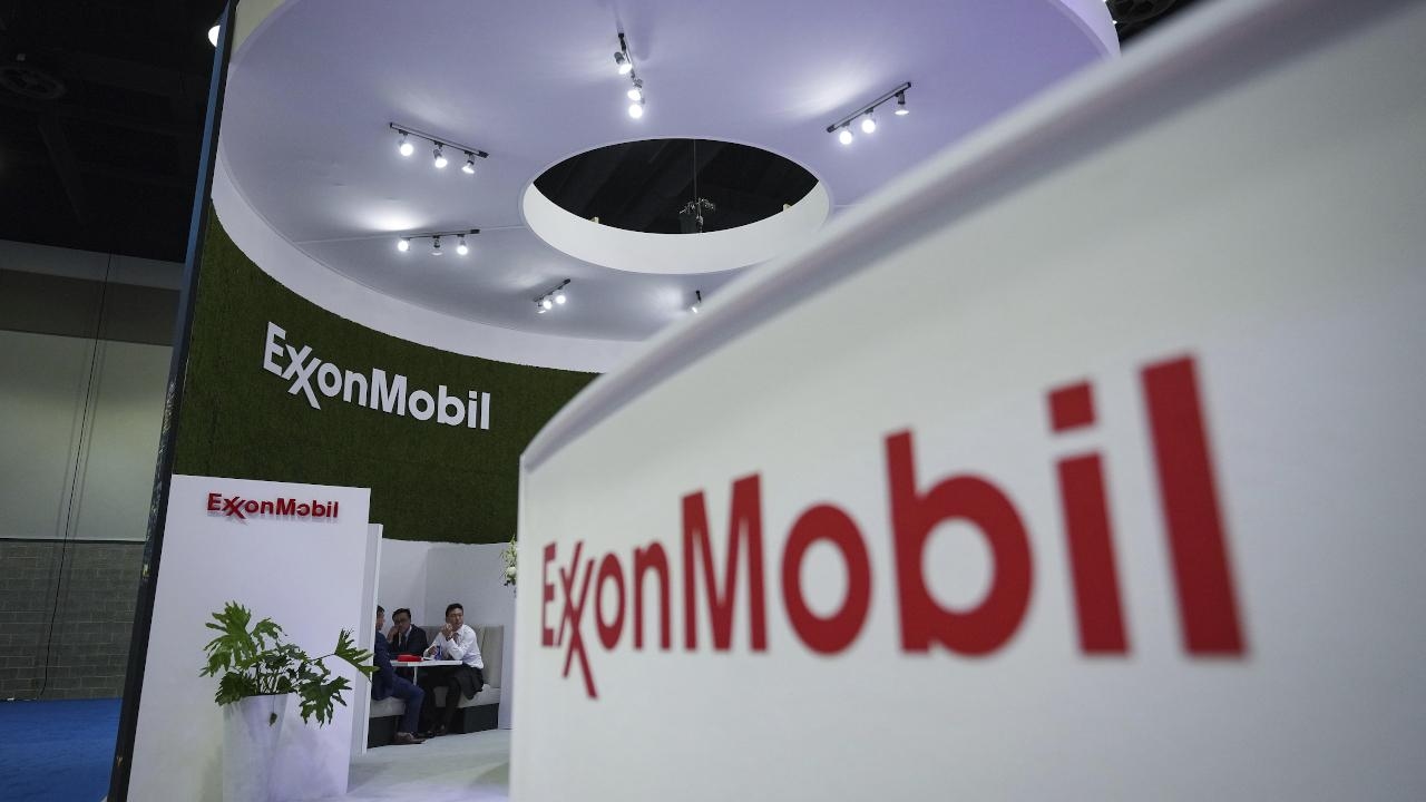 Perspectivas sombrías: ExxonMobil advierte de una caída de las ganancias: ¡los precios del petróleo y el gas pesan en el trimestre!
