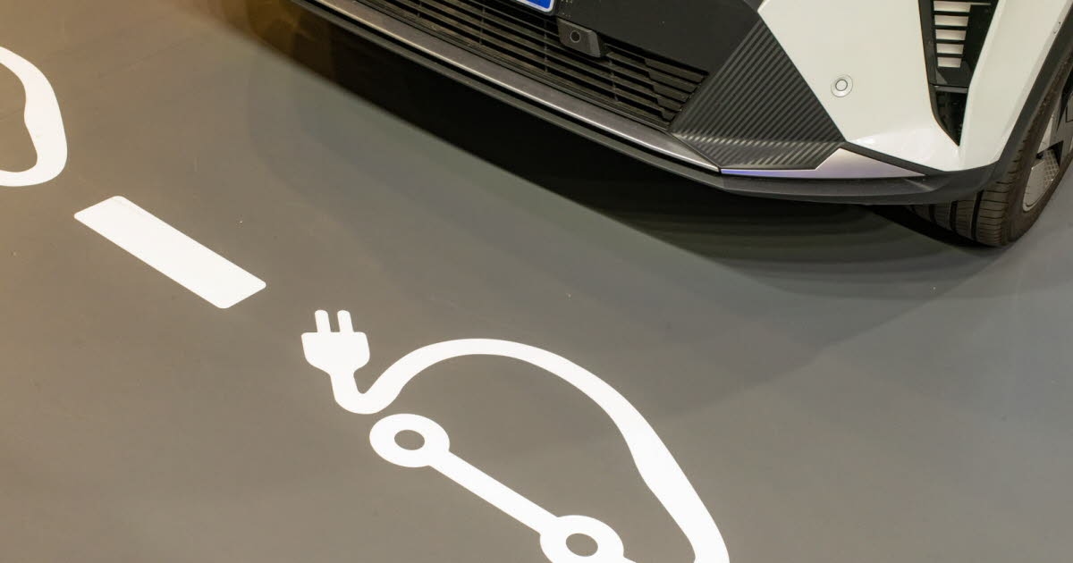 Industria. 1.000 euros de ayuda si compras un coche eléctrico con batería europea