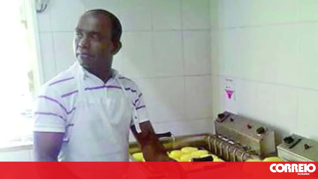 <![CDATA[ "Estou a ser condenado só por ser preto": condenado por morte em roubo ataca tribunal de Portimão ]]>