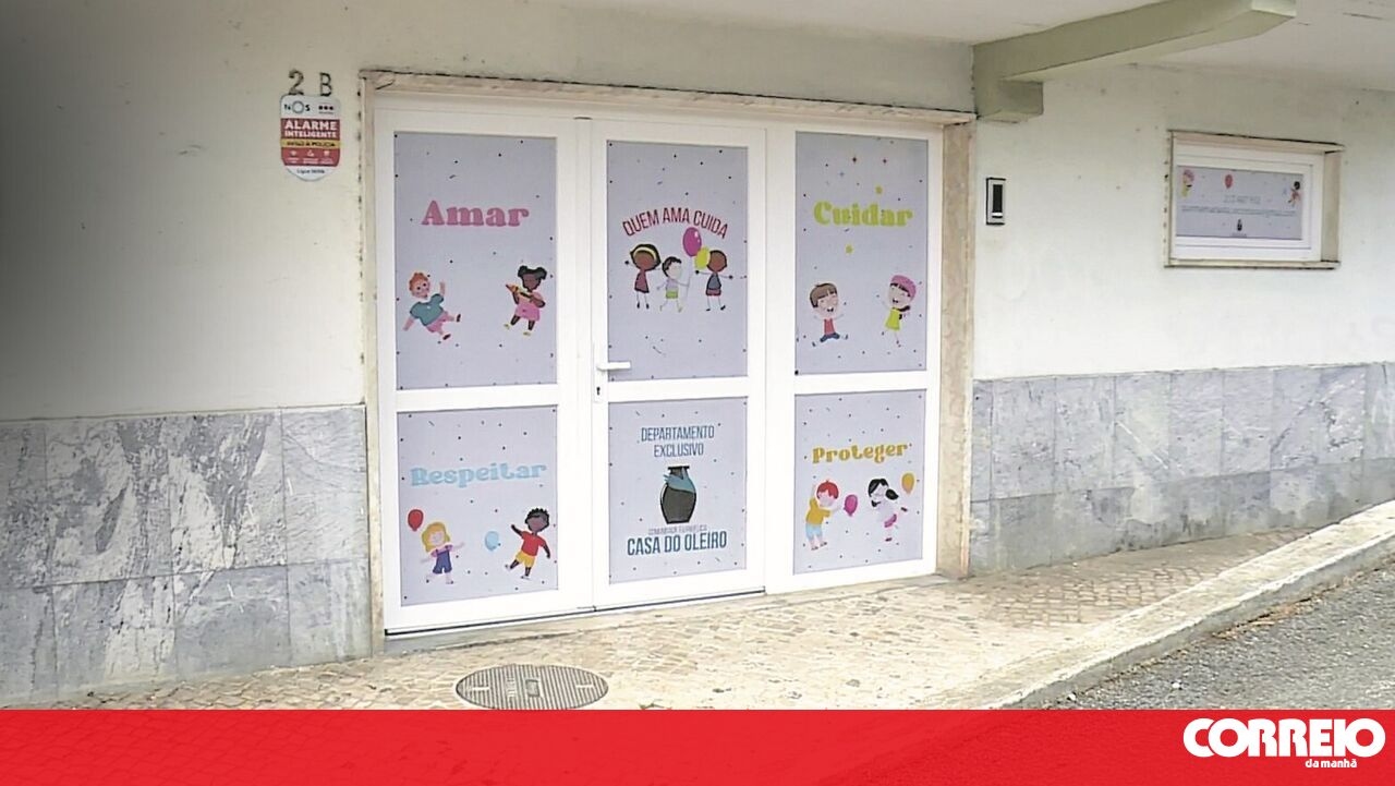 <![CDATA[ Pastor evangélico lucra 10 mil euros por mês com creche ilegal em garagem de prédio em Sintra ]]>
