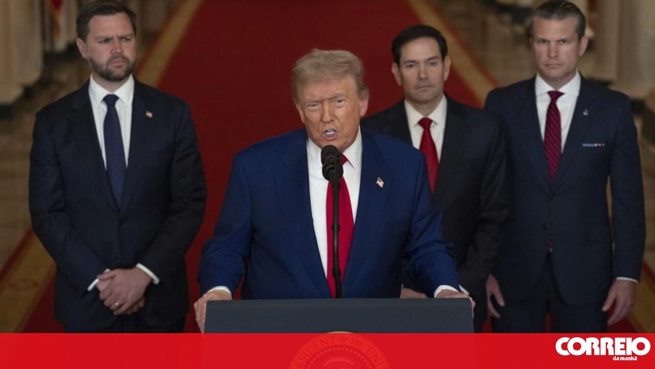 <![CDATA[ Trump defende "mudança de regime" no Irão ]]>