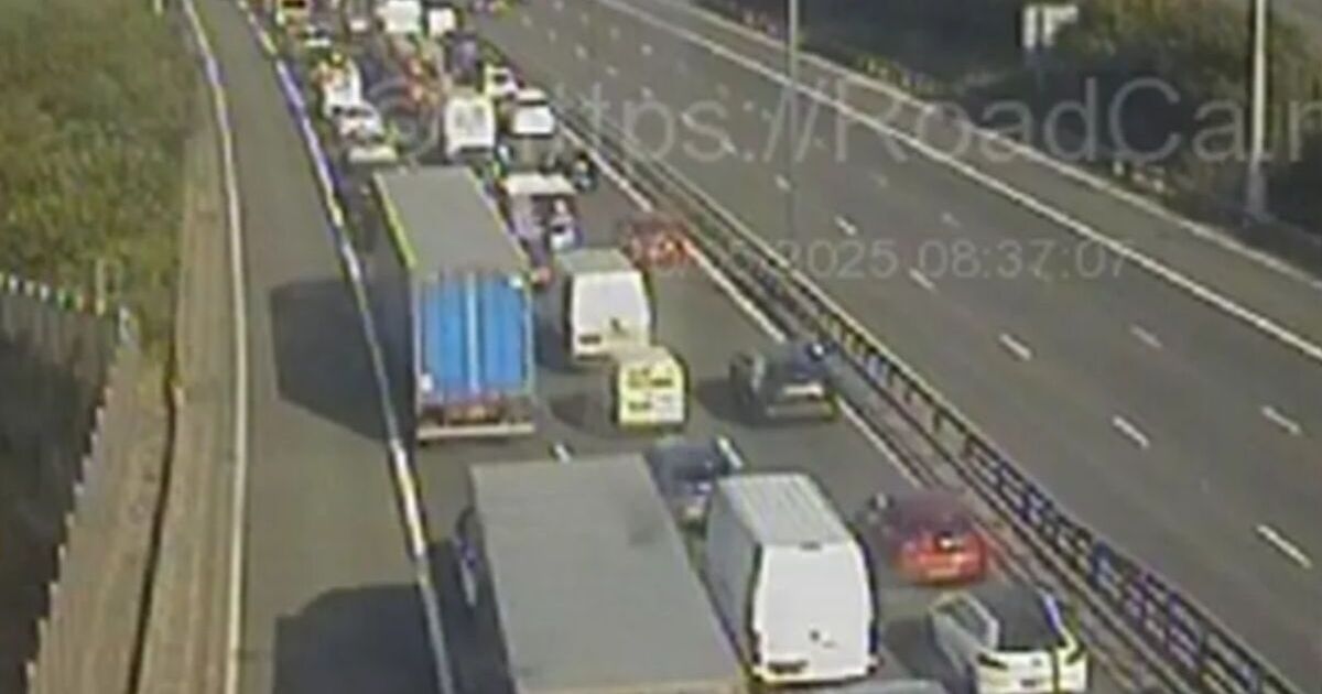Traffico M6 LIVE: Caos sulla principale autostrada del Regno Unito mentre un incidente terrificante provoca enormi ritardi