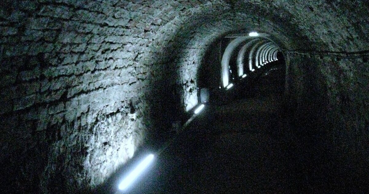 Przerażający, 2-milowy tunel w brytyjskim mieście, z którego wydobywają się niepokojące dźwięki – obecnie raj dla miłośników mrocznej turystyki