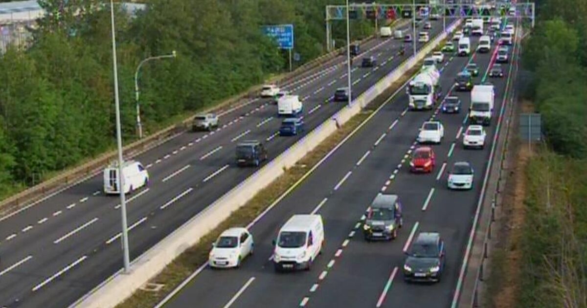 M4 LIVE: Motorway closed and likely to remain shut after horror crash leaves 1 dead