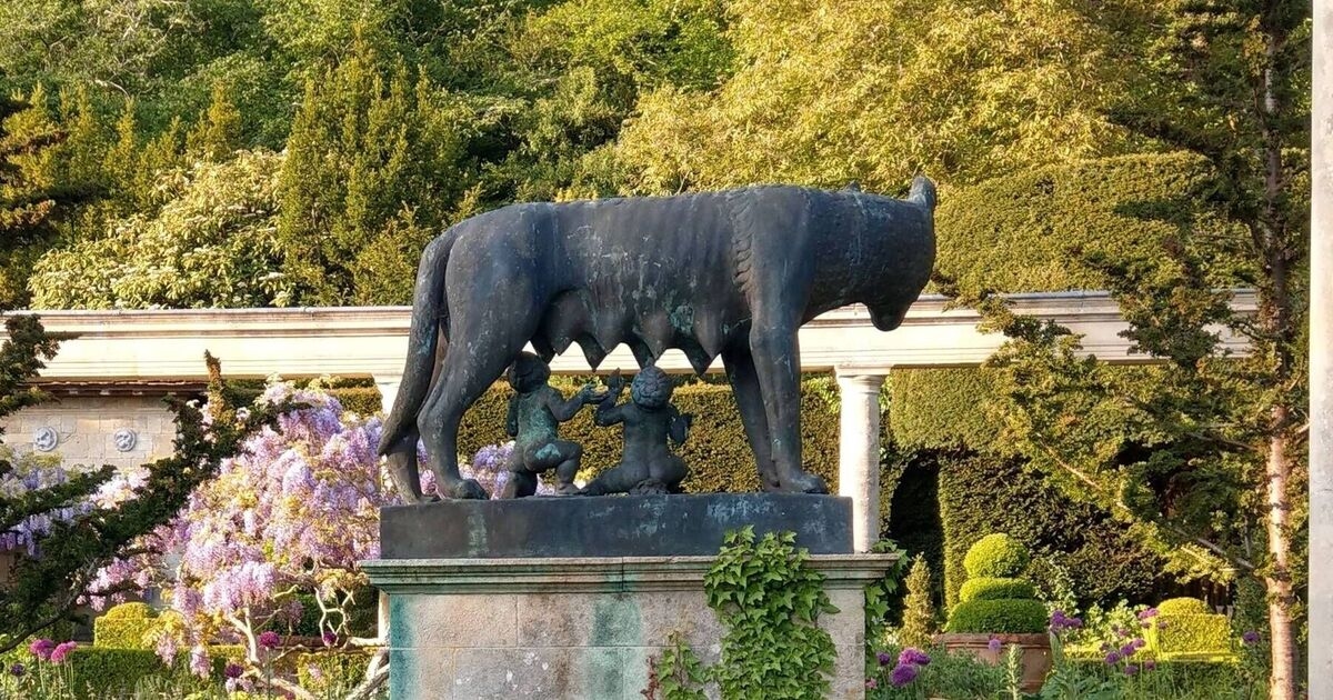 Two men arrested after statues stolen from country mansion in overnight raid