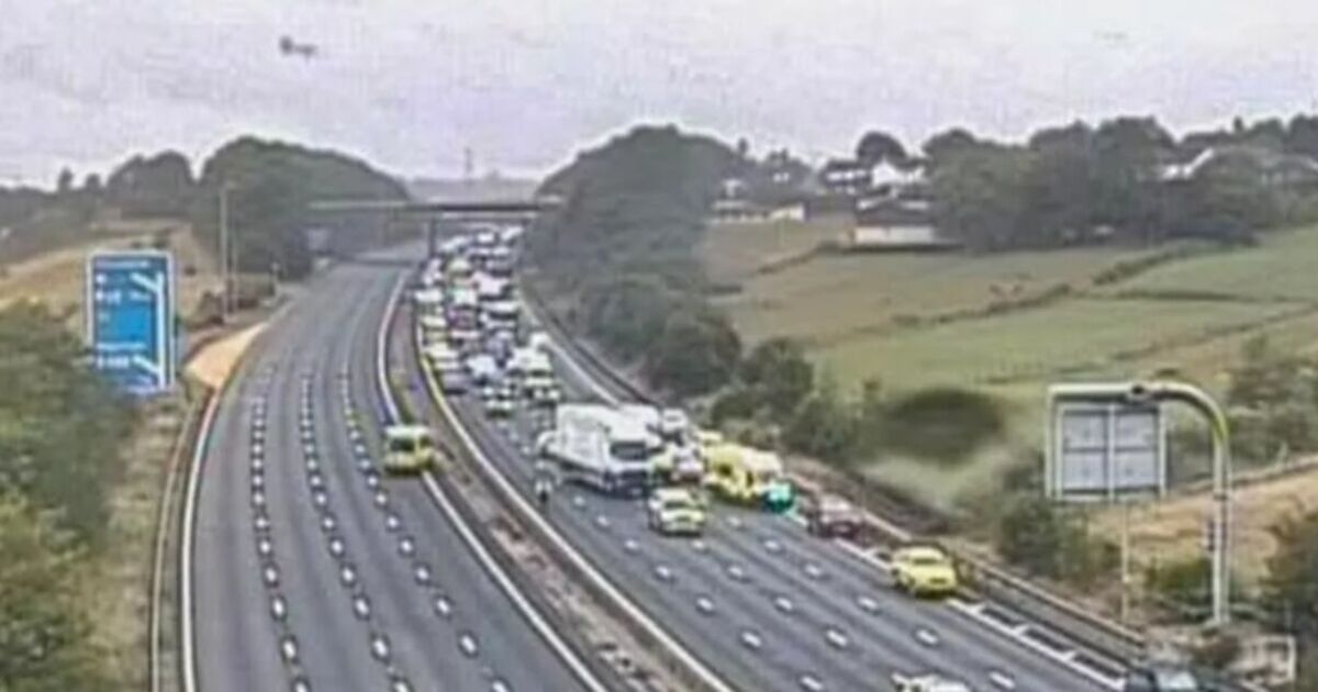 M1 traffic LIVE: Horror crash closes major motorway in 'serious' incident