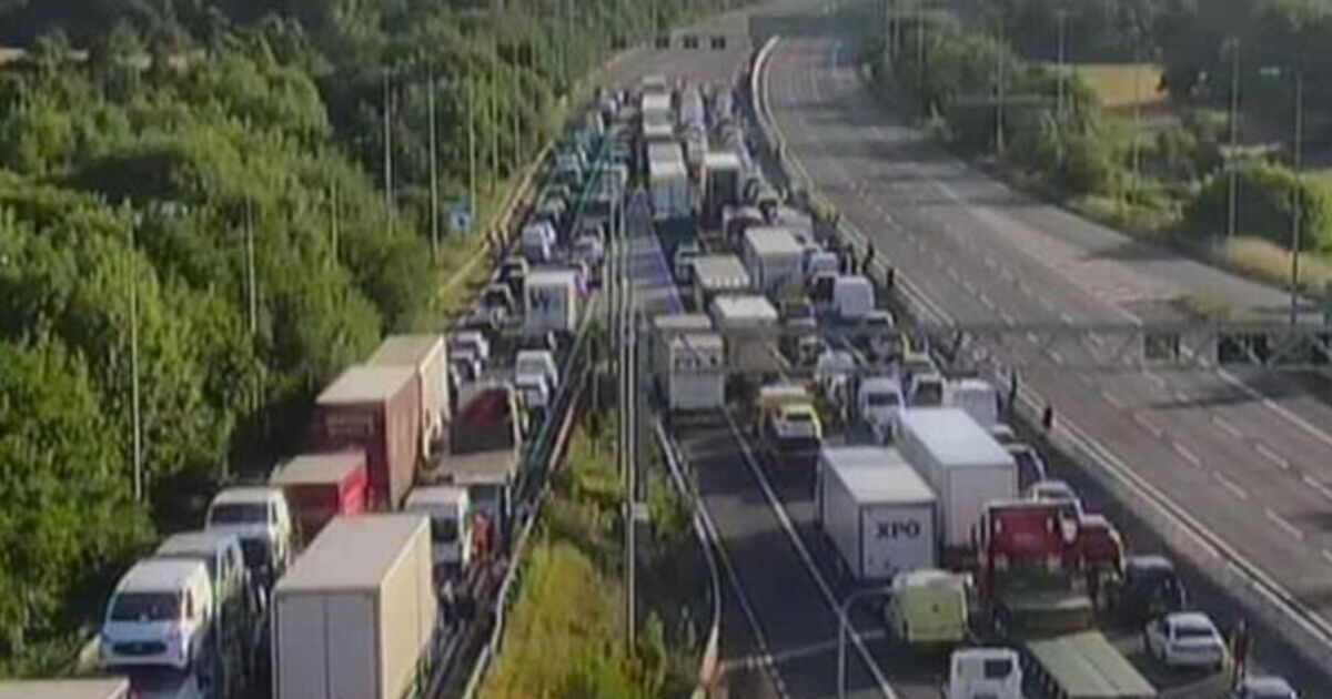 M42 traffic LIVE: Chaos after incident sparks 45 minutes delays and 3 miles of congestion