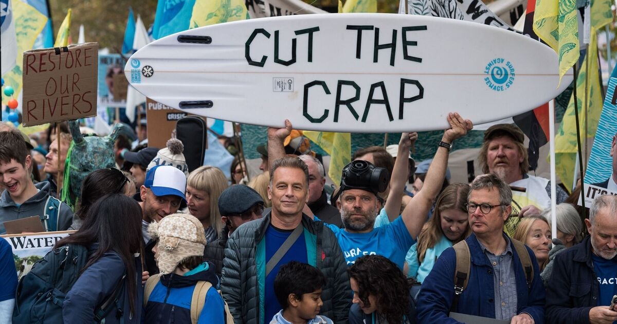 Damning report into water industry says key regulator 'failed' and should be axed