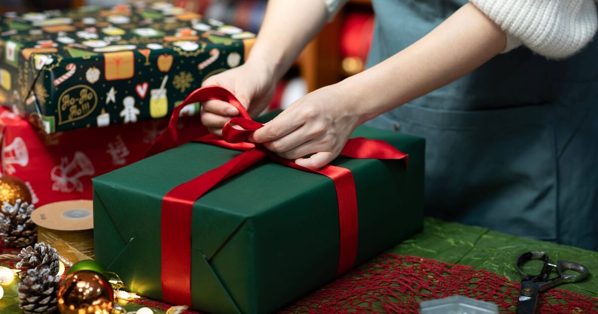 Shoppers claim to save '£120 on average' by buying Christmas gifts at a specific time
