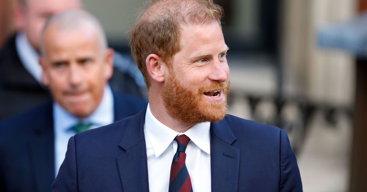 Royal Family LIVE: Prince Harry 'shifts to new way of thinking' to resolve huge rift