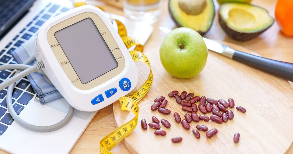 Ernährungsberater: Die besten und schlechtesten Lebensmittel bei Bluthochdruck, da eine Frucht „gefährlich“ sein könnte