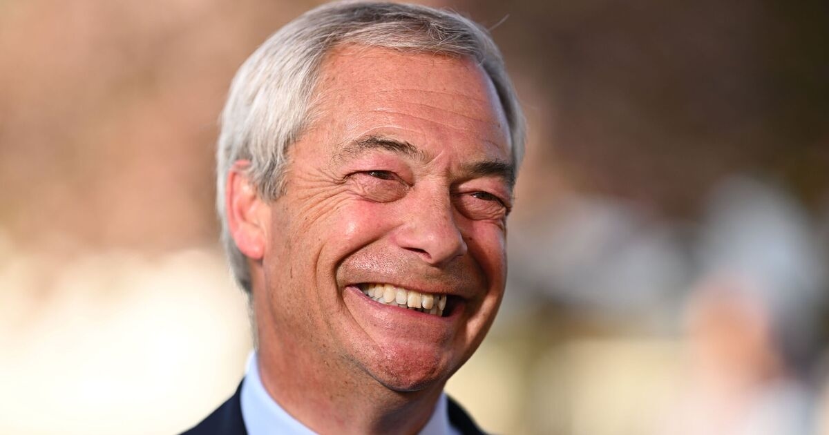 Politik LIVE: Nigel Farage begrüßt die bahnbrechende neue Umfrage, die Reform einen großen Vorsprung verschafft