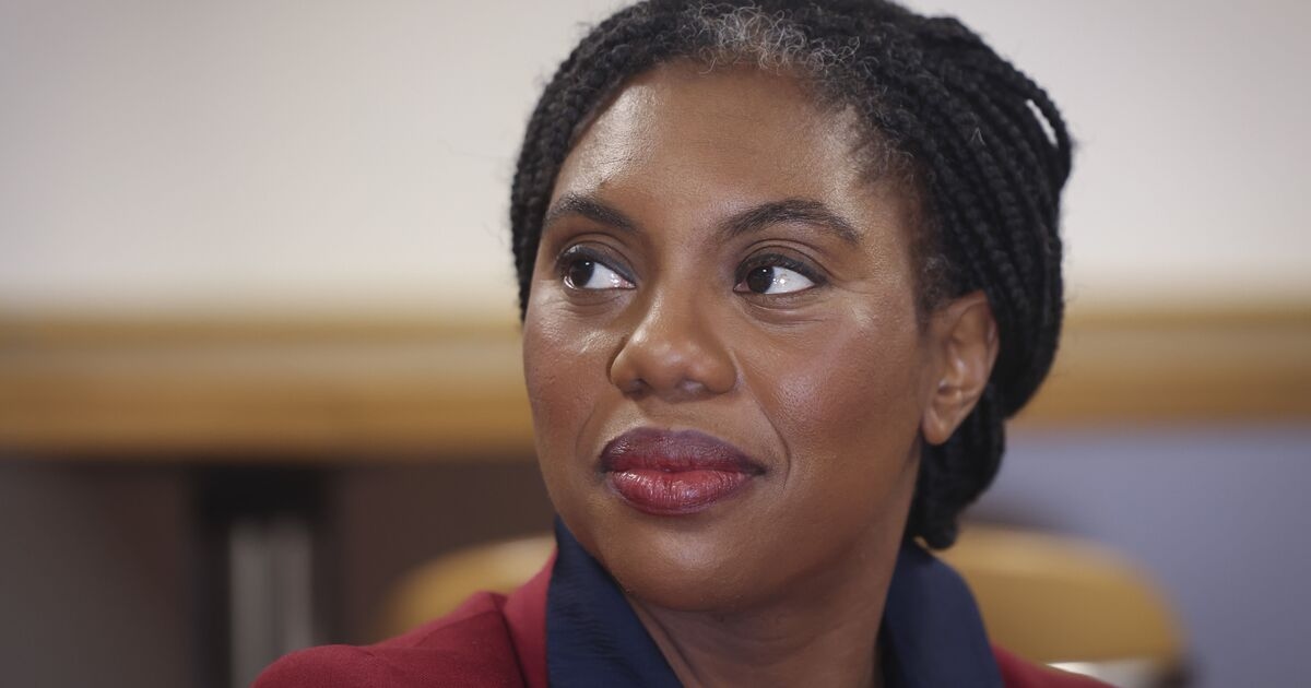 Esta mudança de Kemi Badenoch é genial ou desesperada face à Reforma do Reino Unido