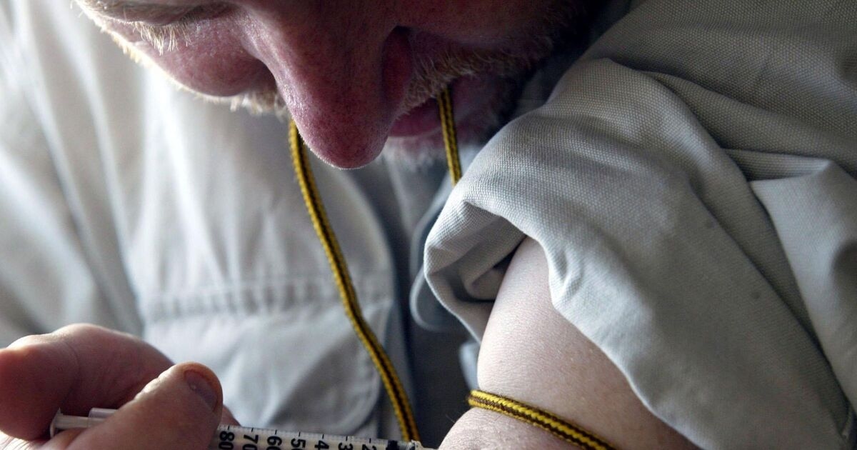 O fracasso da "guerra às drogas" do Reino Unido é exposto com uma estatística trágica