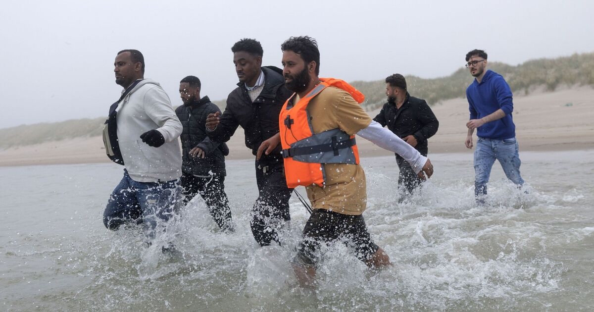 Petition to ban asylum seeker benefits reaches huge new milestone