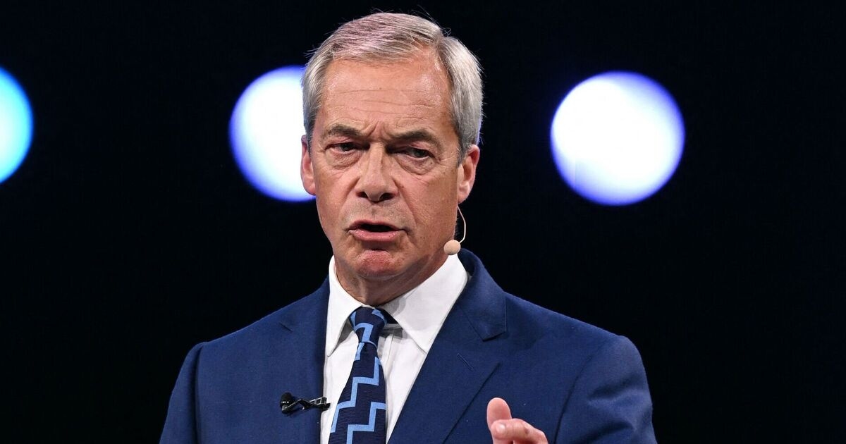 ENQUETE: Nigel Farage está certo em deportar centenas de milhares de migrantes legais?