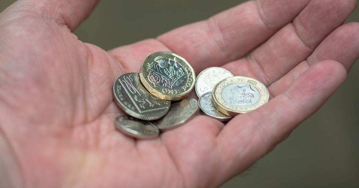 Benefit fraudster loses £36 from Universal Credit payments after pocketing £53,000