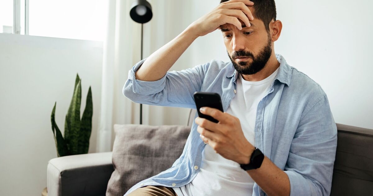 Mobile phone users warned of 'surge' in app scam 'harvesting' bank details