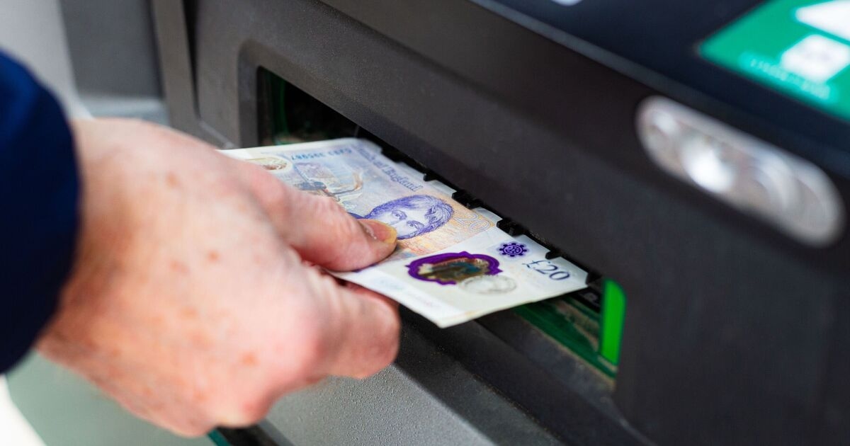 Los jubilados estatales de mayor edad pueden recibir £5,496 adicionales del DWP