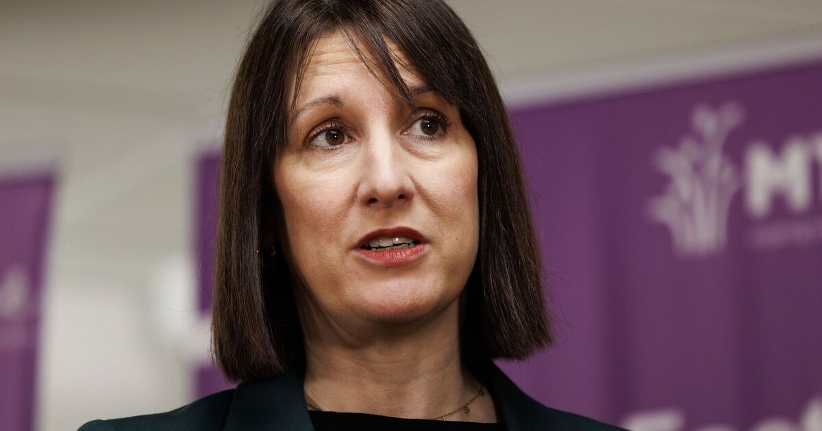 State Pension experts tell Brits 'do not rush' ahead of Autumn Budget