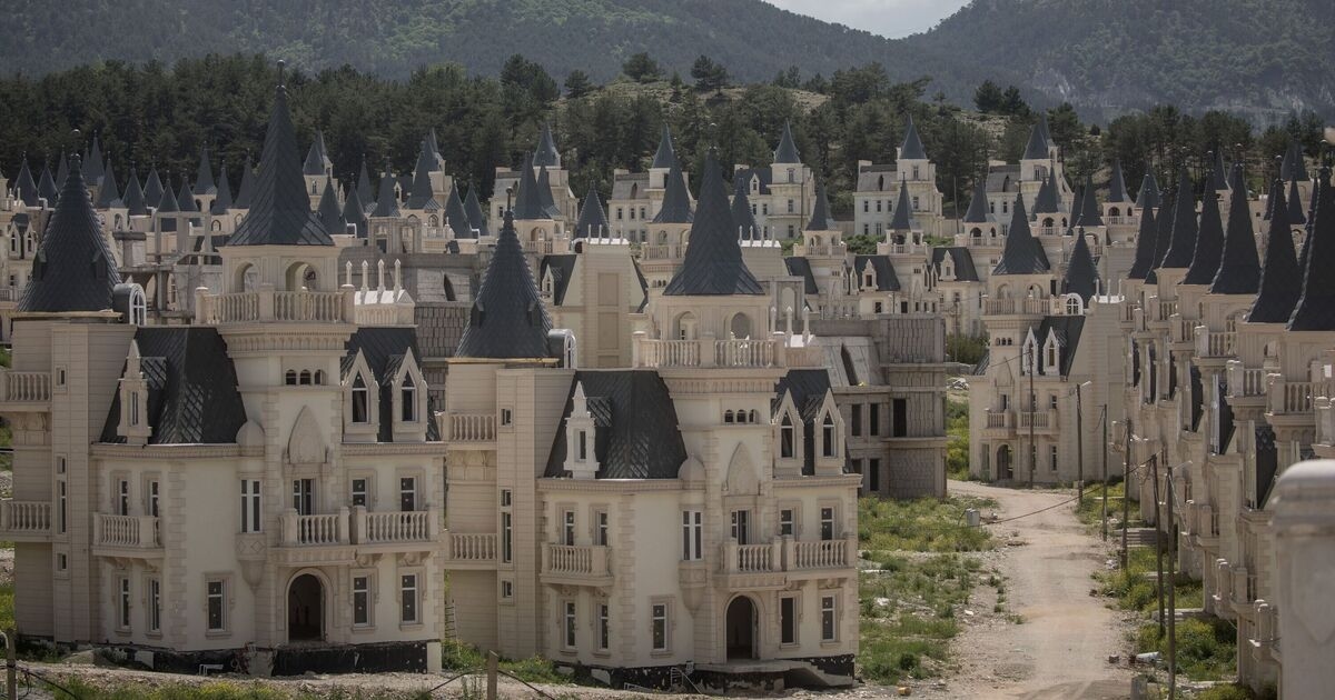 Eerie abandoned village built for super rich tourists now a haven for dark tourism