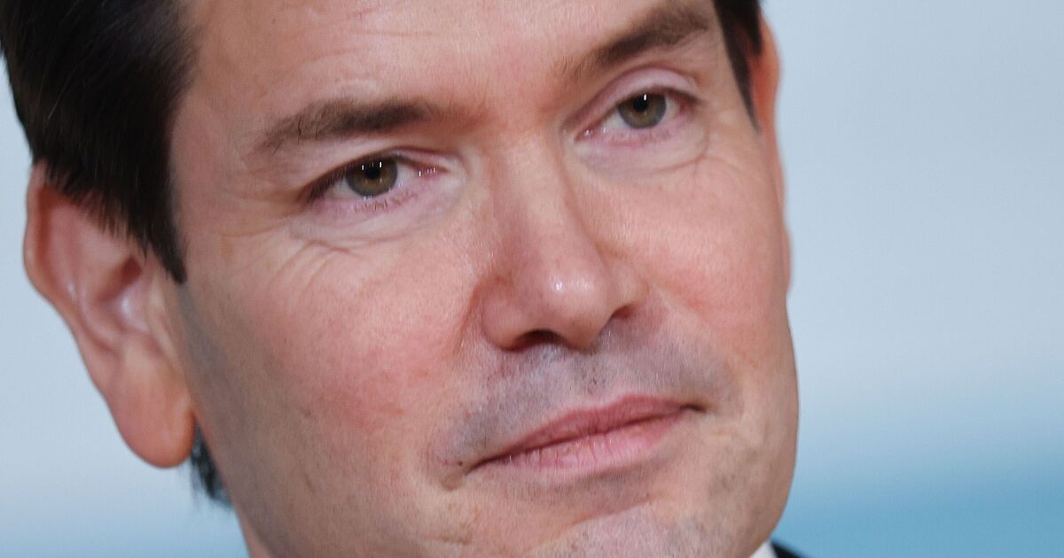 Blocking Strait of Hormuz vital oil route would be ‘economic suicide’ promises Marco Rubio