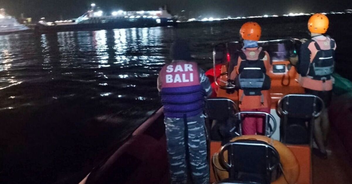 La catastrophe du ferry de Bali fait des dizaines de disparus et au moins quatre morts dans un naufrage horrible