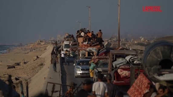 Cidade de Gaza: Longas filas de moradores de Gaza deixando a cidade sob ataque