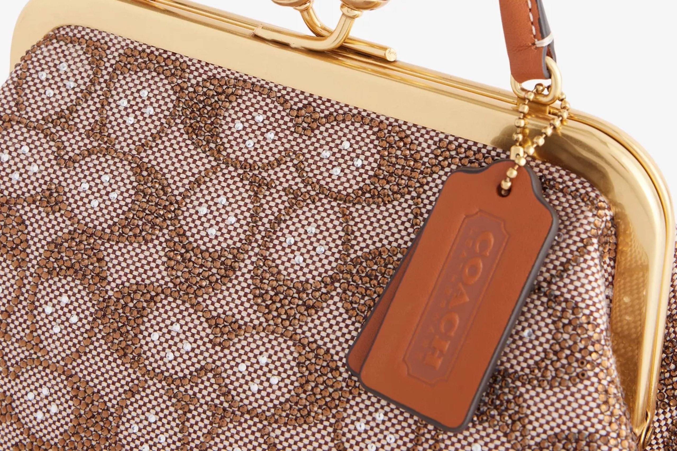 Os hábitos de consumo da Geração Z estão mudando as regras do mercado de luxo… e as marcas precisam estar atentas.