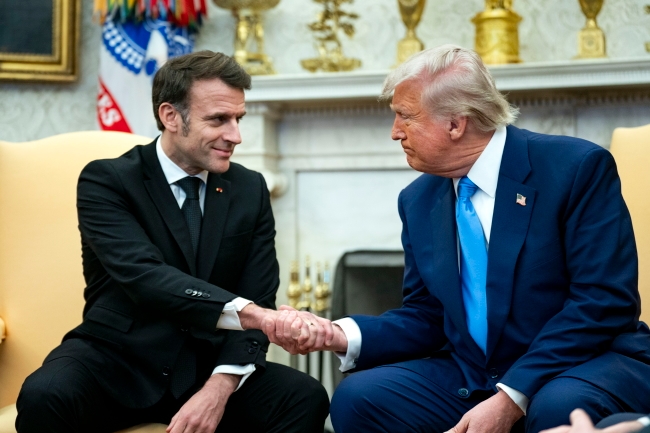 Trump ha incontrato Emmanuel Macron alla Casa Bianca