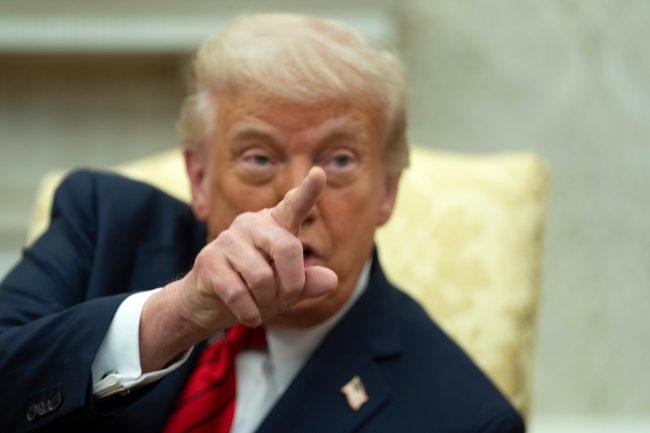 Trump: O Walmart lucrou bilhões no ano passado. Deixem-nos parar de culpar os aumentos de preços nos direitos aduaneiros