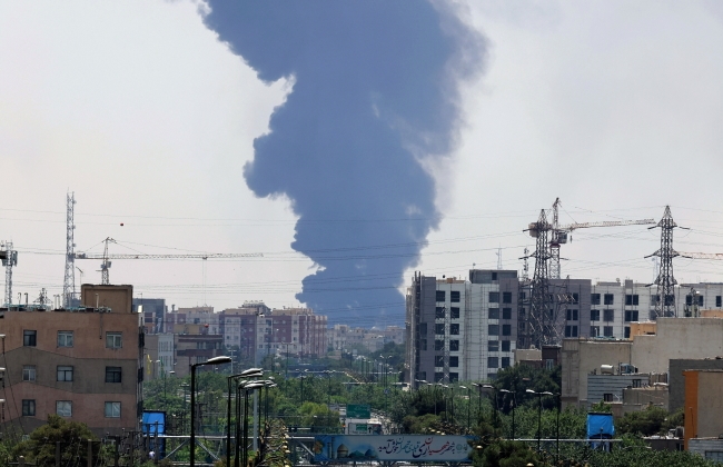 Oriente Medio sigue en llamas. Israel ataca de nuevo instalaciones nucleares; explosiones en Teherán.