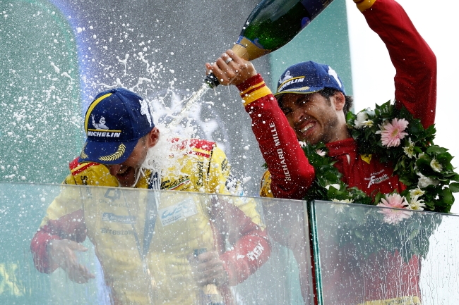 Robert Kubica, en prestijli kategori olan Le Mans 24 Saat yarışını kazandı