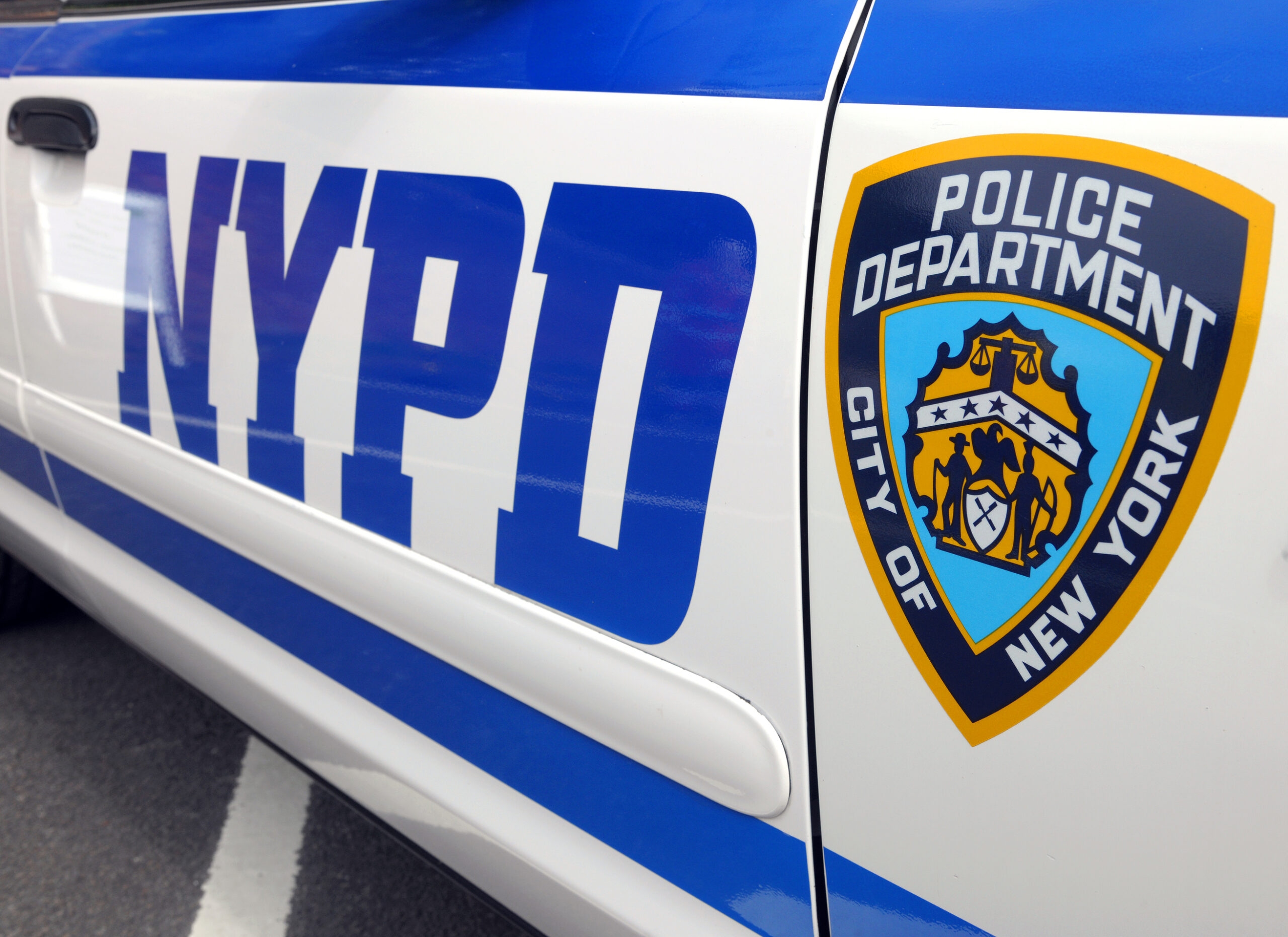 Court disobeys prosecutors and imposes lower bail. Released recidivist attacked 26-year-old
