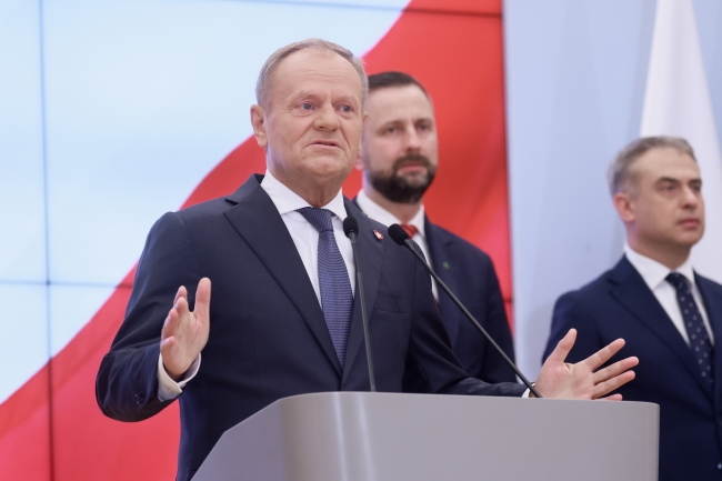 Donald Tusk anunció la composición del nuevo gabinete tras la reorganización del gobierno