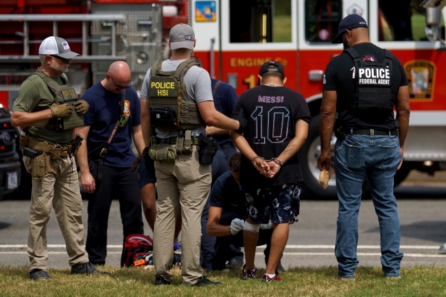 Trump: Washington is under siege by thugs and criminals. The military will liberate the city.