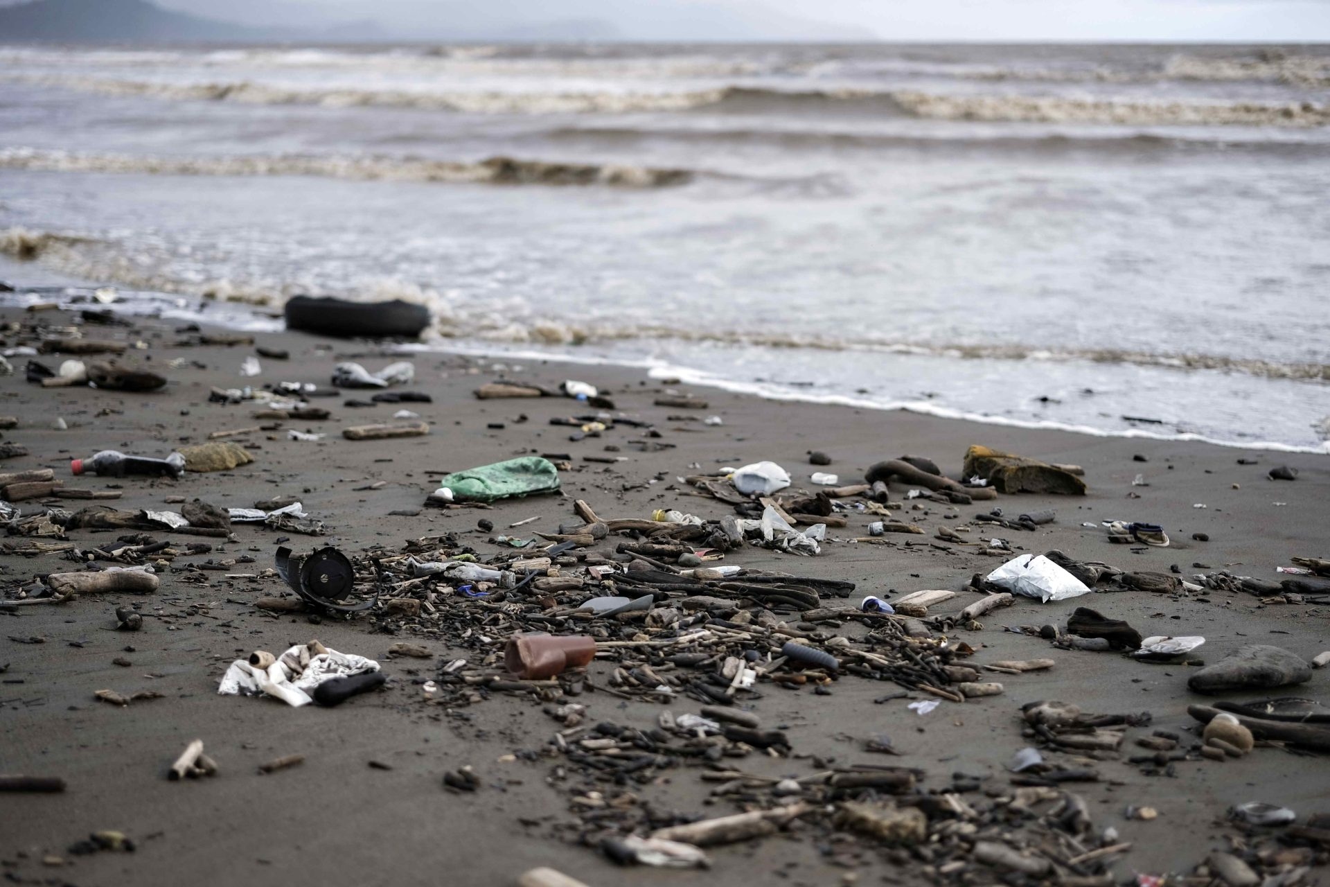 The Pacific coast of Central America is the most affected by plastic bottles.