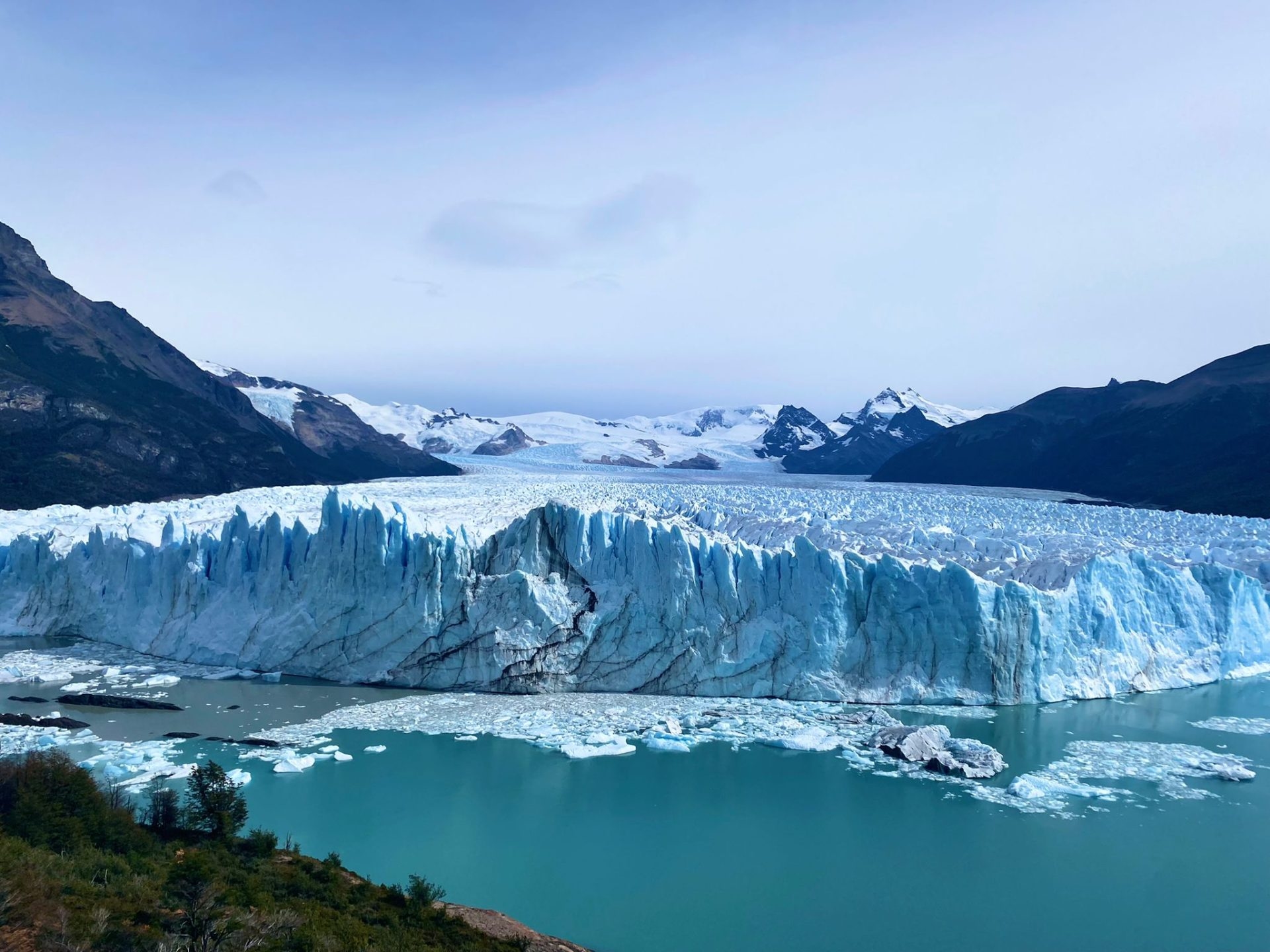 Il ritiro catastrofico del ghiacciaio Perito Moreno si avvicina.