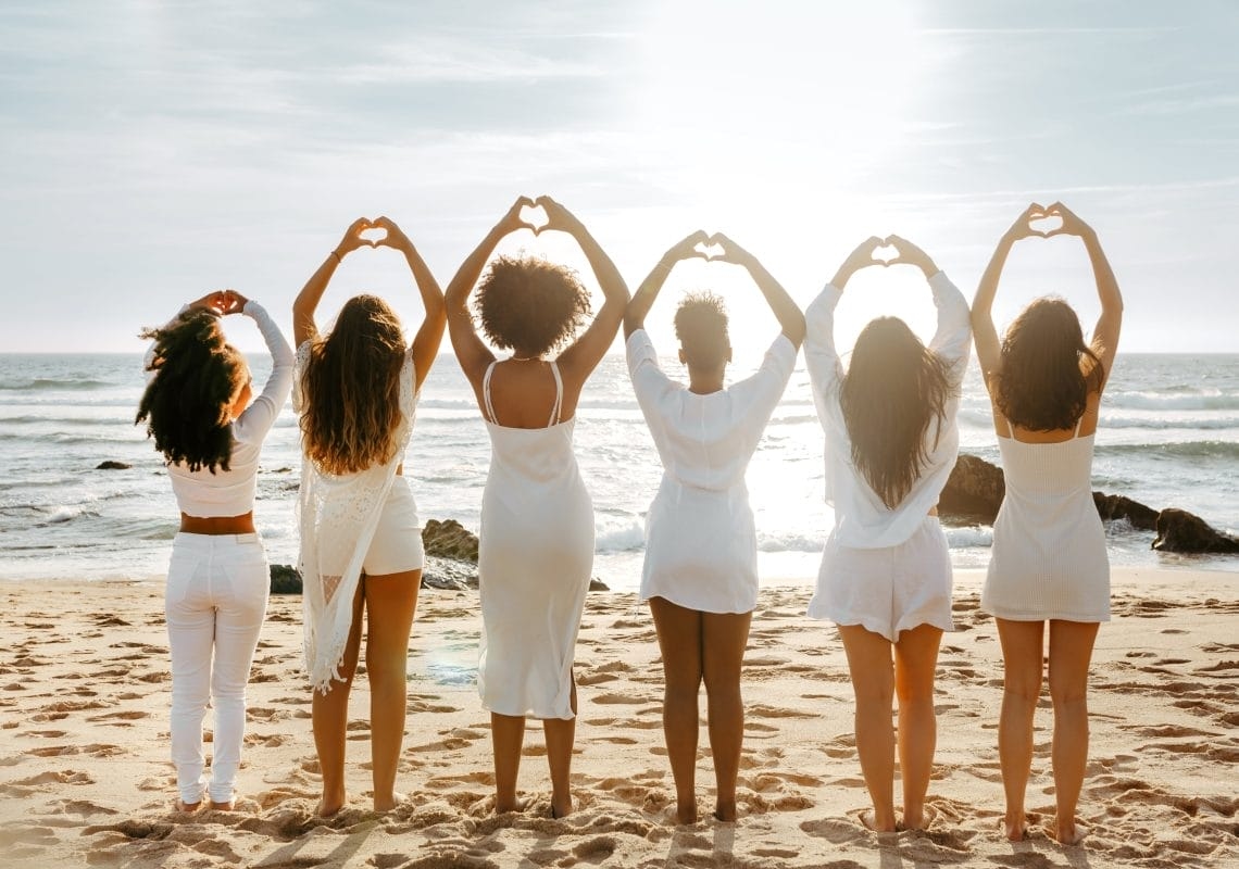 Letland: het land waar vrouwen mannen in aantal overtreffen en de regels van de liefde veranderen