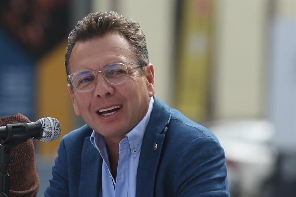 El Doble Juego de Lemus: Poder Nacional y Apoyo en las Calles