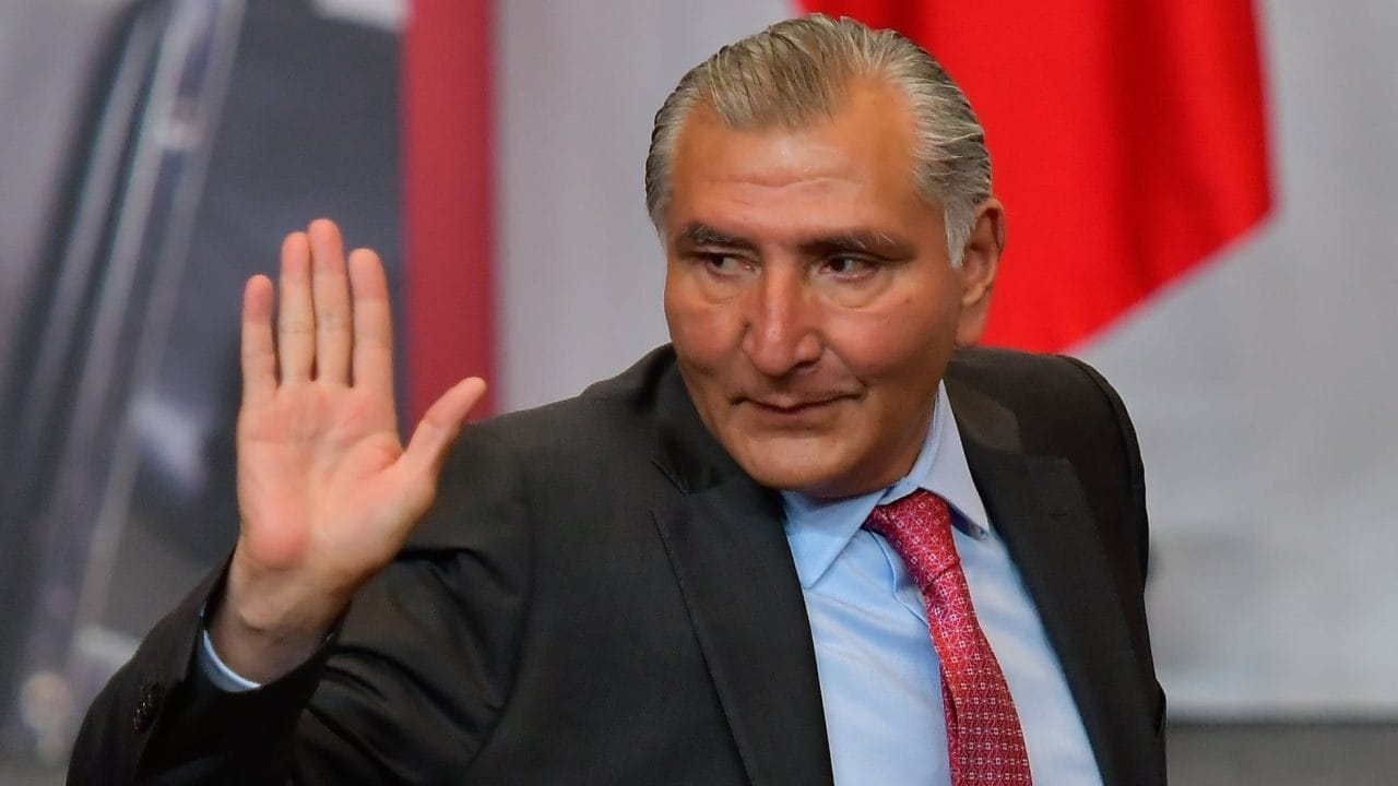 Morena defends Adán Augusto as a fugitive former boss; accuses him of conspiracy