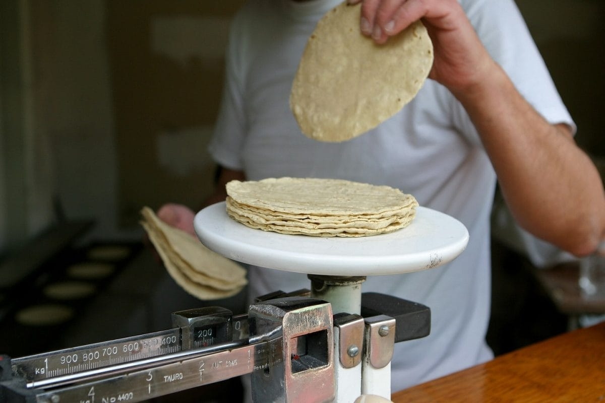 Sheinbaum prognostiziert mit der neuen Vereinbarung einen Rückgang der Tortilla-Preise.