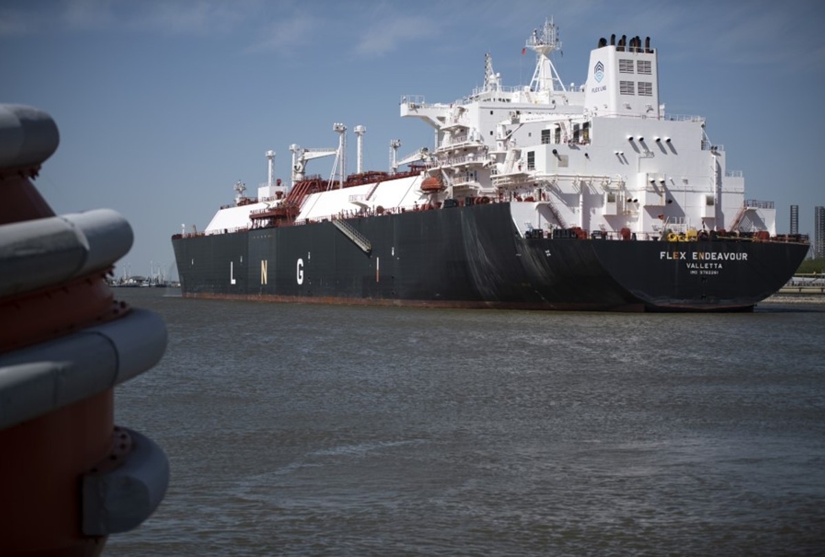 PetroChina Eyes North American LNG Volumes to Reduce Risk, Says Exec