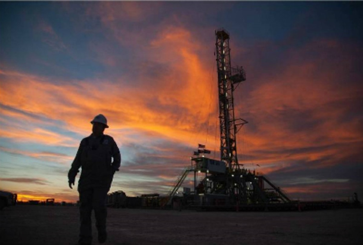 US Oil and Gas Rig Count Down for 11th Week to Lowest Since 2021, Baker Hughes Says