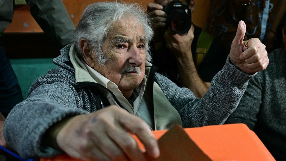 José 'Pepe' Mujica ile Javier Milei arasındaki iktidar kullanımındaki farklar