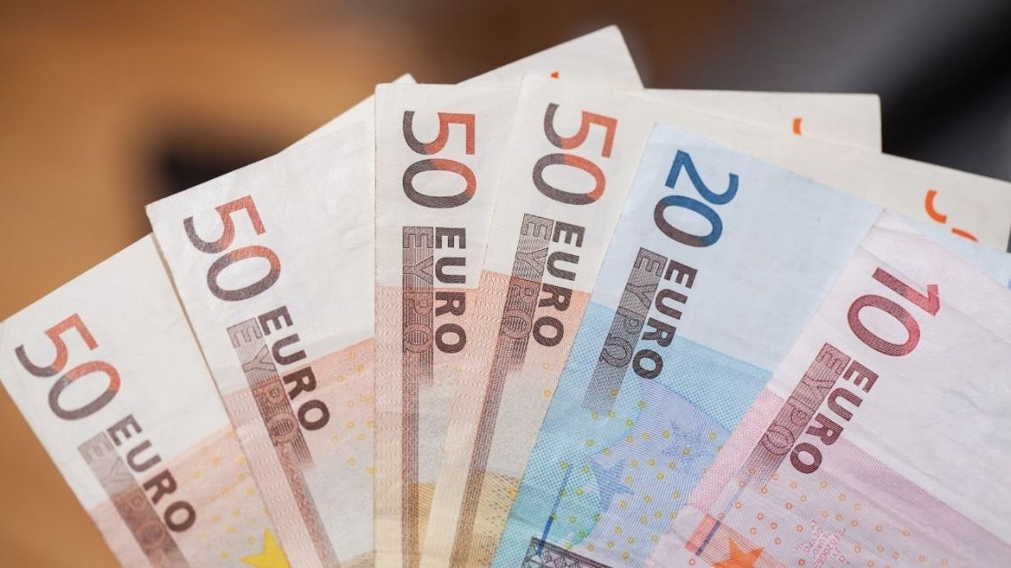 Euro oggi e euro blu oggi, LIVE: minuto per minuto della quotazione di questo martedì 25 febbraio 2025