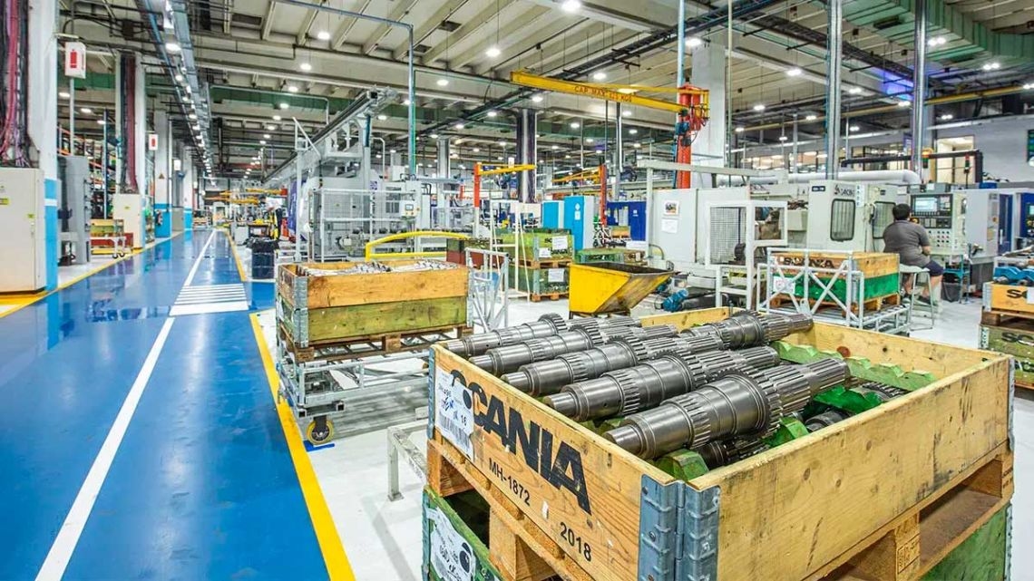 A Scania suspendeu a produção em Tucumán e paralisou a atividade de 520 trabalhadores devido à baixa demanda global.