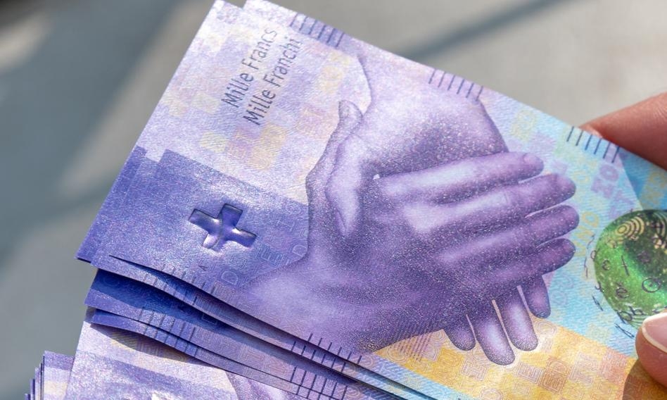 O governo está vindo em socorro dos tomadores de empréstimos em francos suíços. Novas regulamentações visam simplificar e agilizar os procedimentos.