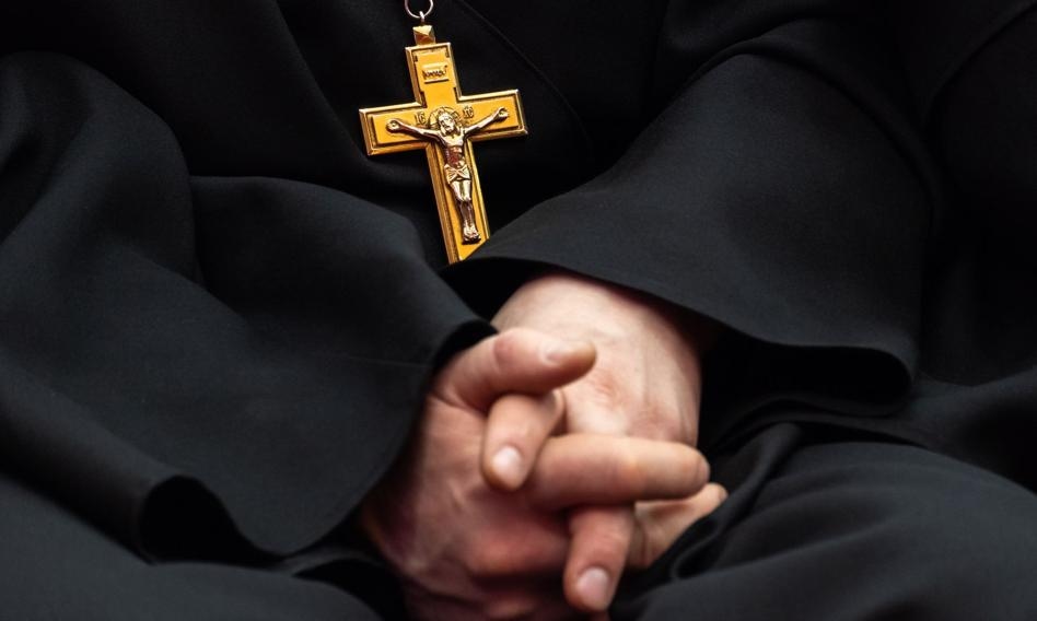 The Church is under scrutiny. IBRiS: Public trust is falling dramatically.
